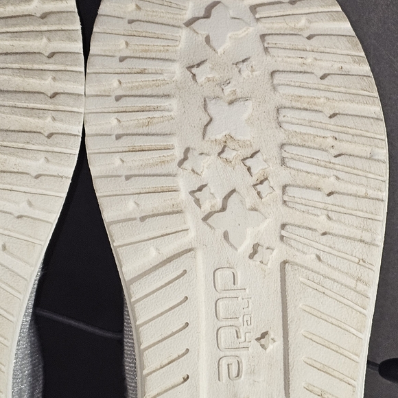 Hey Dude Wendy Stretch Sparkling Gray Size US6/ Euro 37 Comfy, Fun, Trendy VGUC - Picture 9 of 16